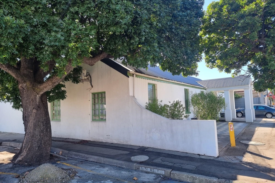 To Let commercial Property for Rent in Richmond Hill Eastern Cape